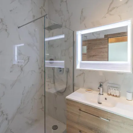 Avec Parking Et Wifi - Fr-1-563-132 Apartmán