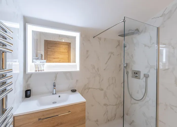 Avec Parking Et Wifi - Fr-1-563-132 Courchevel